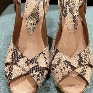 Leather Andre Assous wedges